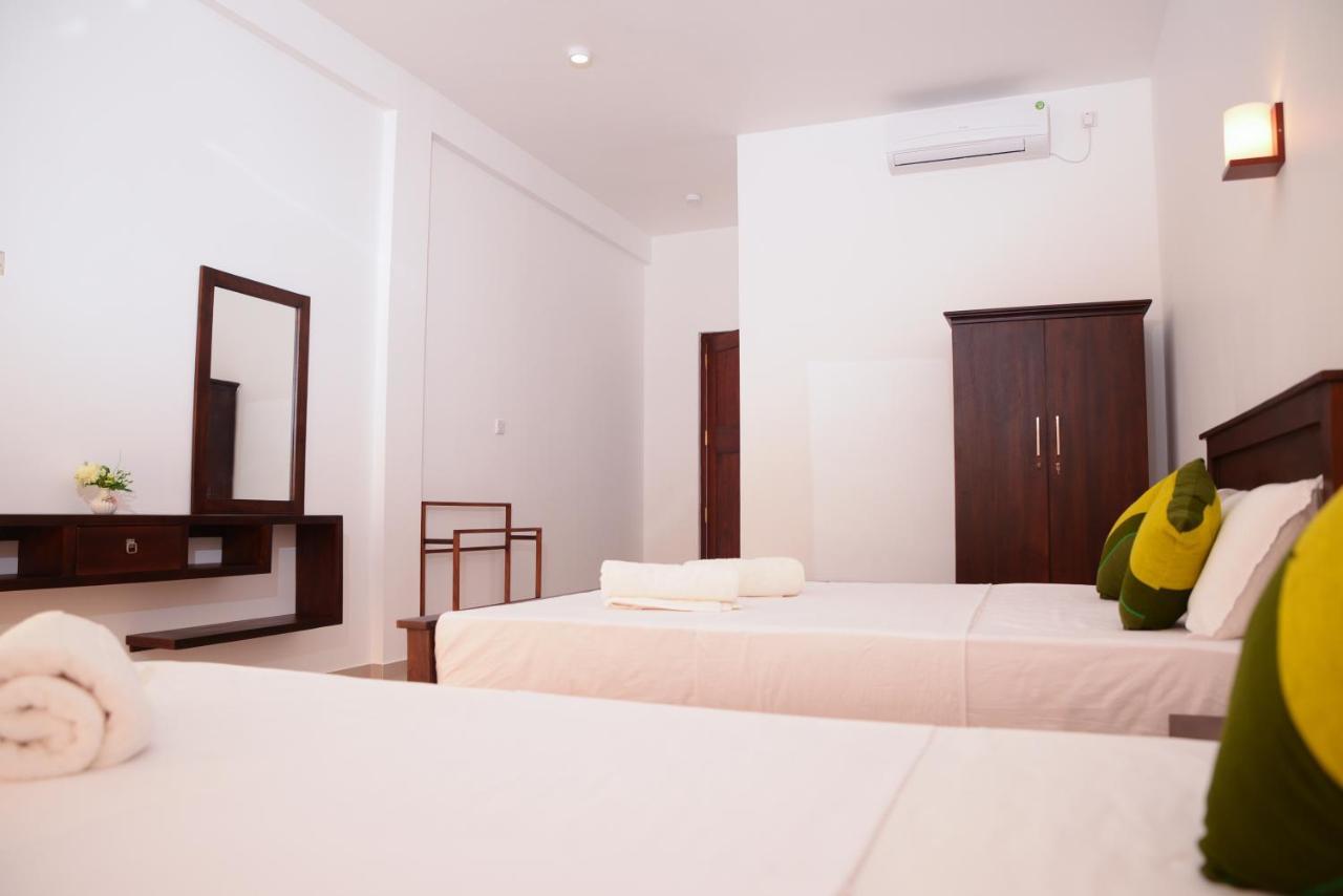 The Ritz Hikkaduwa Hotell Exteriör bild