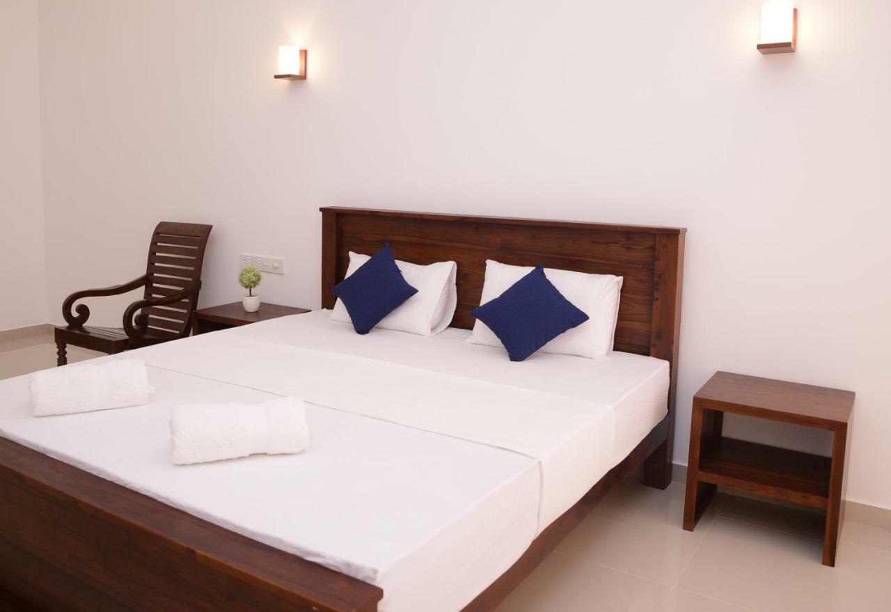 The Ritz Hikkaduwa Hotell Exteriör bild